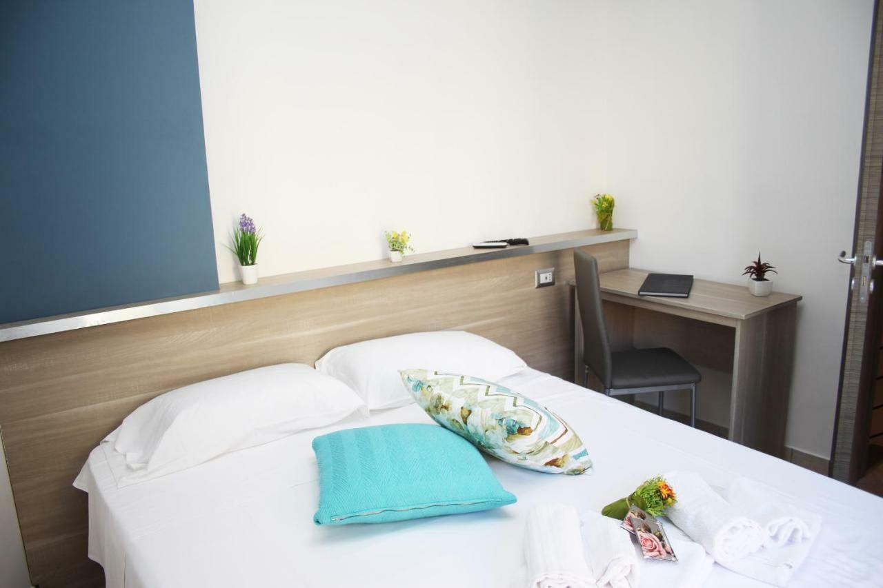 B&B Al Vicoletto ชิลลา ภายนอก รูปภาพ